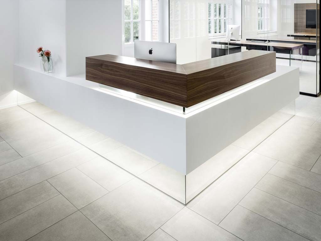 Tisch Rezeption Formfreund Holzmanufaktur